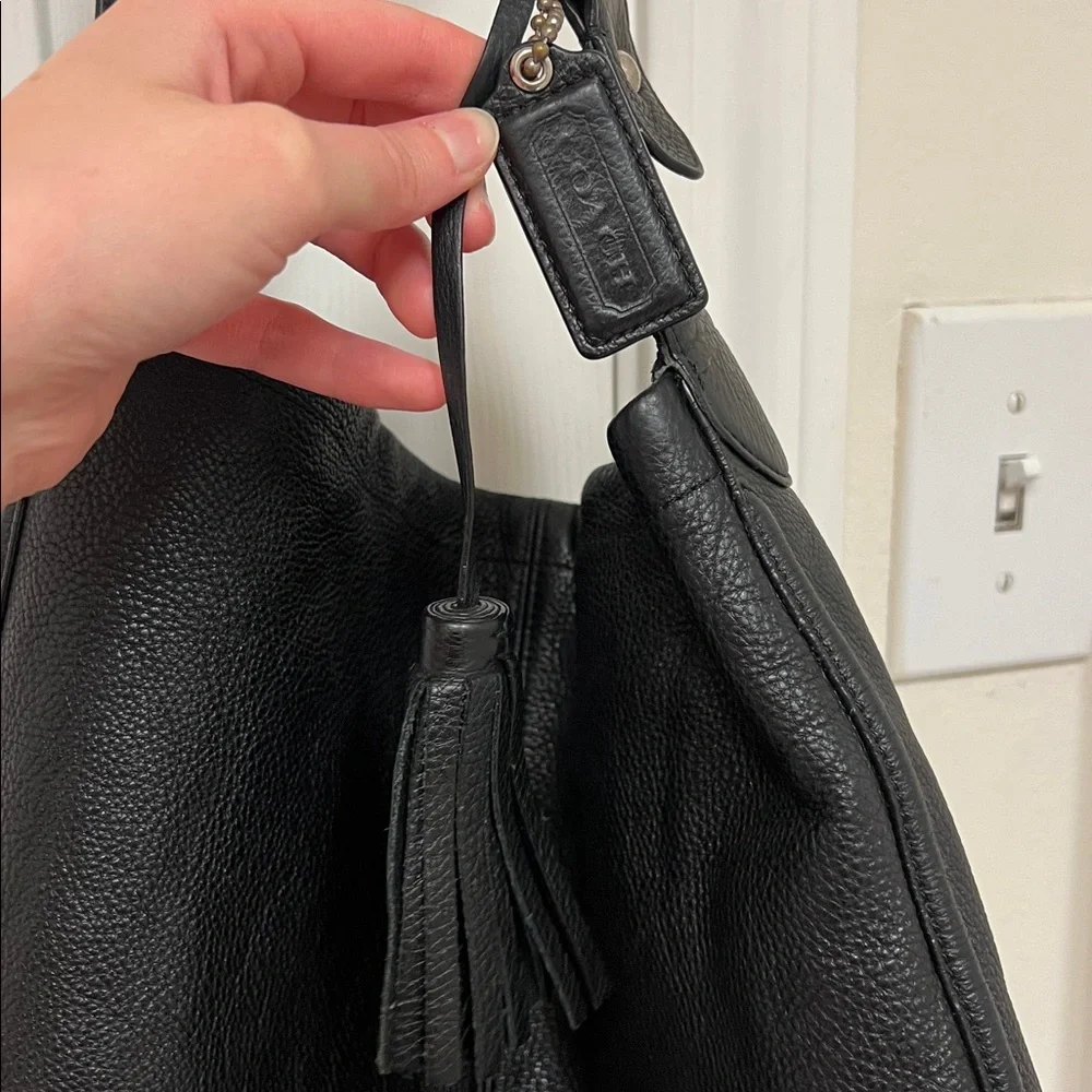 Coach Black Shoulder Bag - Picture 3 of 16